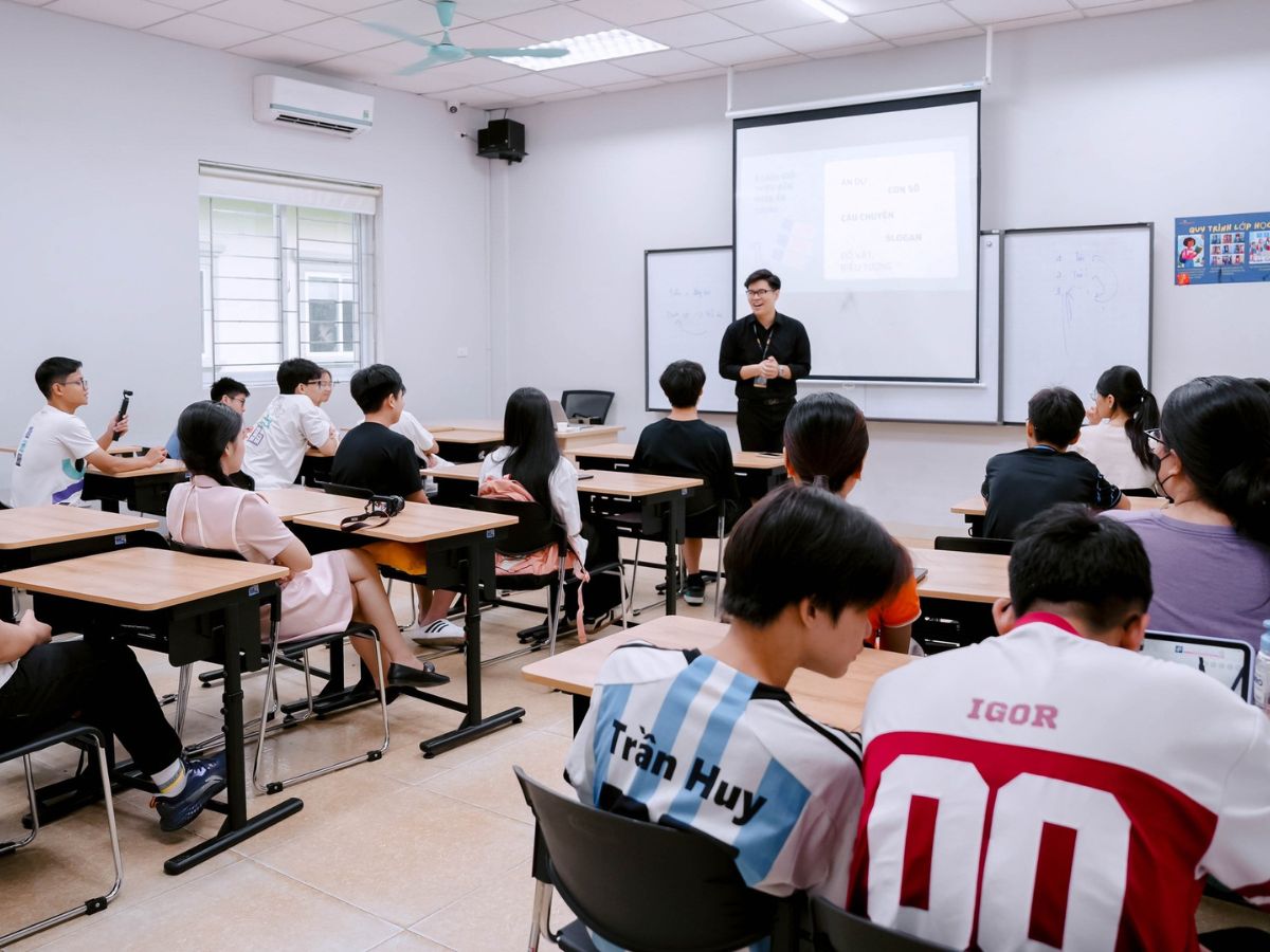 Ép học quá nhiều giờ liên tục - làm thế nào để con tập trung hơn