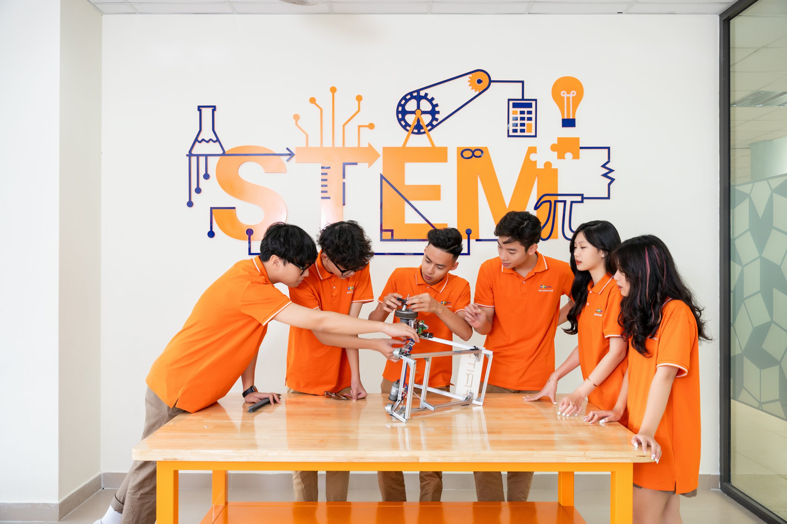 FPT Schools lan tỏa định hướng giáo dục STEM kiến tạo cho cộng đồng | FPT Schools