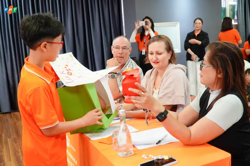chuong-trinh-giao-duc-tai-fpt-school-fsc12dn