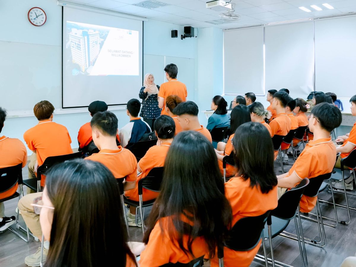 Gắn từ vựng với hình ảnh, âm thanh, câu chuyện - cách nhớ từ vựng tiếng Anh nhanh