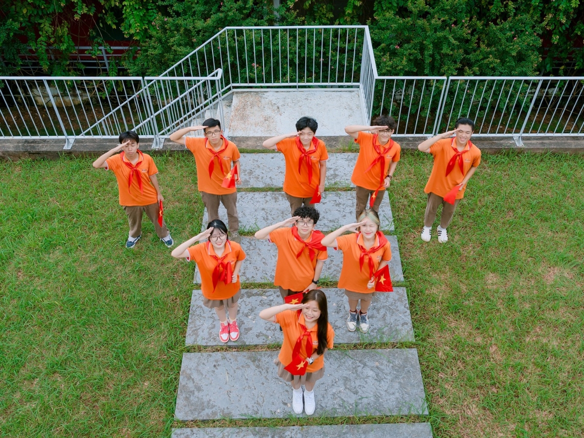 Giao cho trẻ những nhiệm vụ nhỏ phù hợp - rèn luyện sự tự tin cho trẻ tiểu học