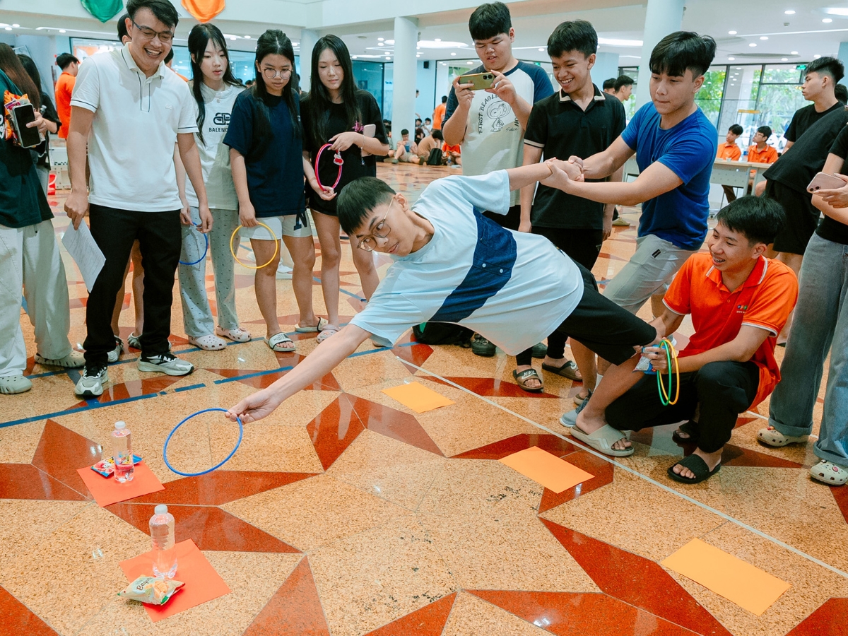 Bắt nạt mạng ở học sinh - Cha mẹ cần làm gì để bảo vệ con mình? - FPT Education Hậu quả của bắt nạt mạng đối với học sinh - Bắt nạt mạng ở học sinh