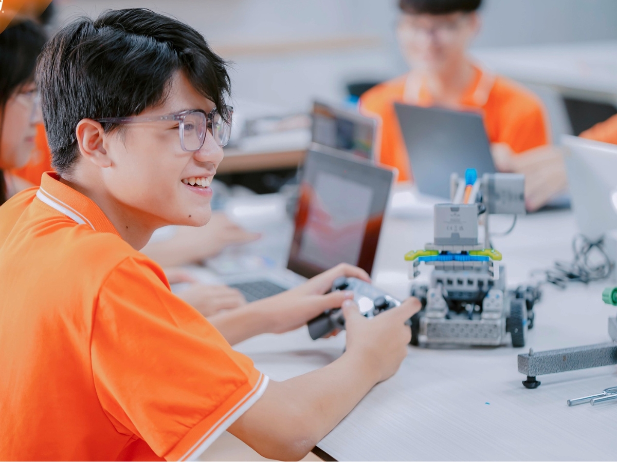 Học cách nhận lỗi và điều chỉnh suy nghĩ - Kỹ năng tư duy phản biện