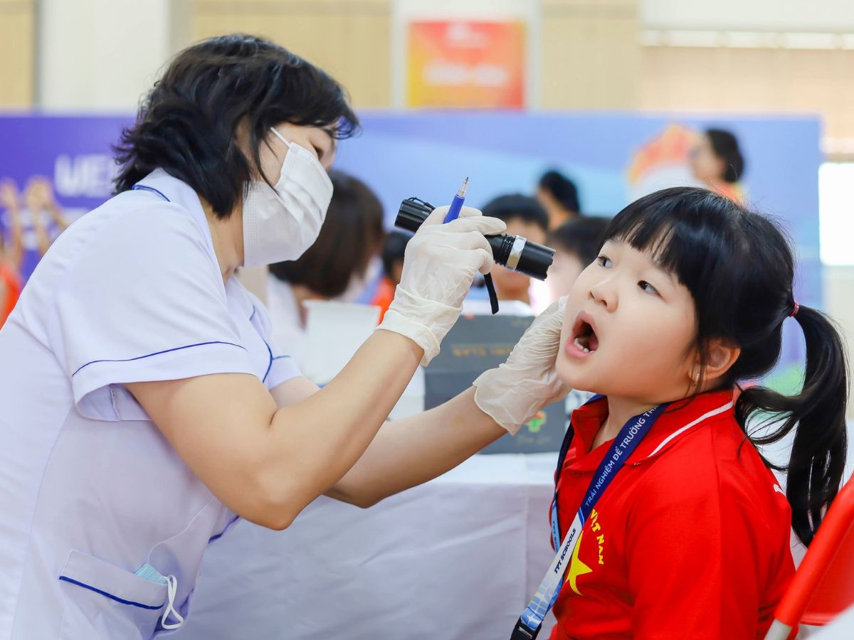 Học qua lắng nghe – Học tiếng Anh giao tiếp cho trẻ em