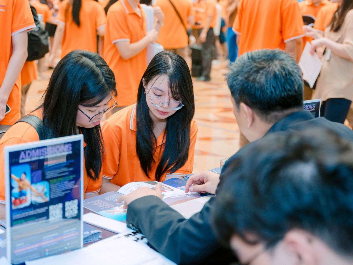 Học theo cụm từ (collocations) thay vì từng từ - cách nhớ từ vựng tiếng Anh nhanh