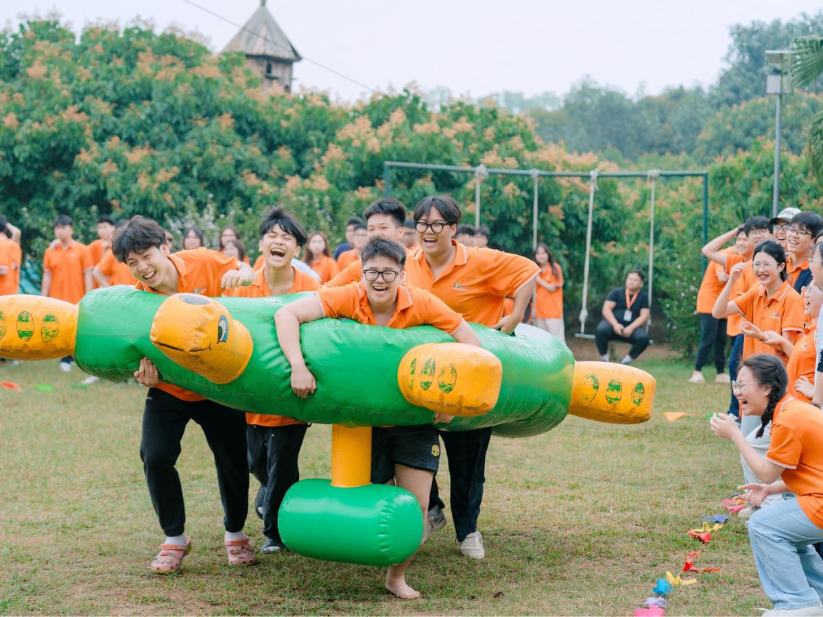 Kết hợp hình ảnh – video – phim tư liệu - cách học lịch sử hiệu quả