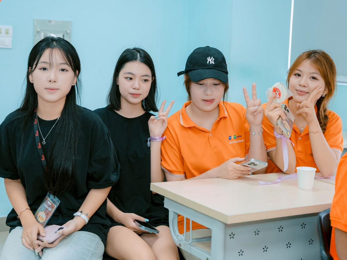 Khen ngợi nỗ lực thay vì chỉ kết quả - Dạy kỹ năng mềm cho trẻ