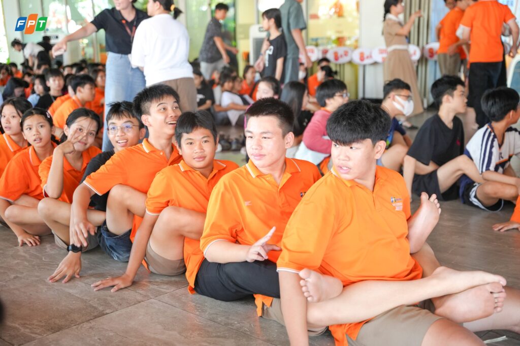 Khuyến khích phong trào tự quản