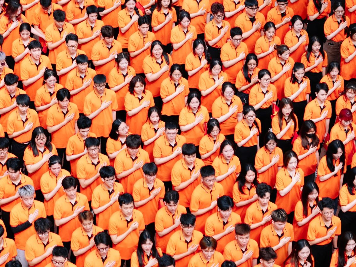 Kỹ năng kiểm soát cảm xúc và làm việc nhóm - giáo dục kỹ năng sống là gì