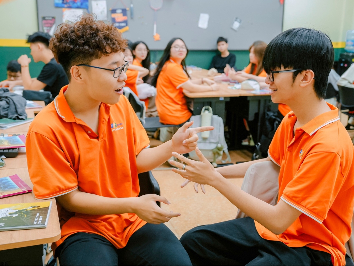 Là nền tảng của lãnh đạo, nghiên cứu và giao tiếp hiệu quả - Kỹ năng tư duy phản biện