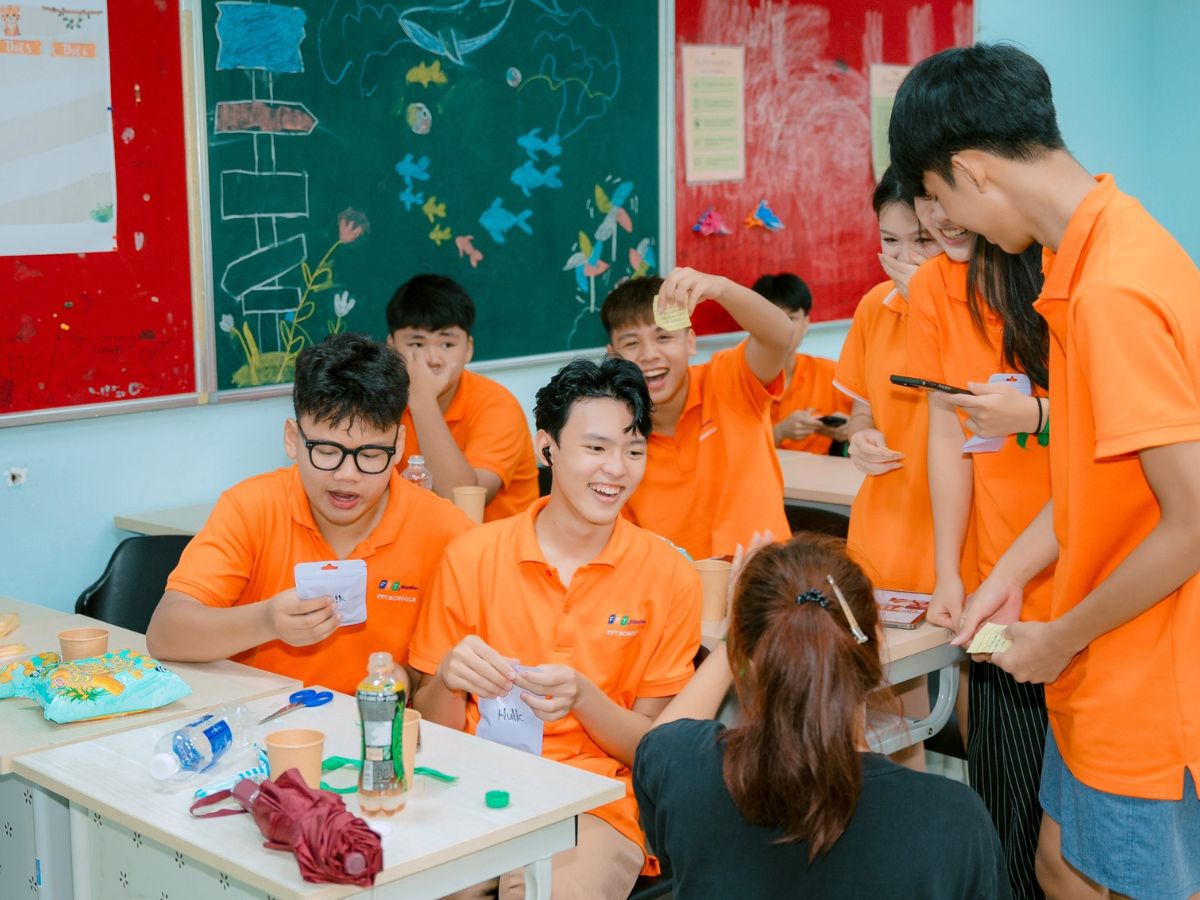 Luyện thi toeic - Củng cố nền tảng tiếng Anh: Từ vựng, ngữ pháp, phát âm