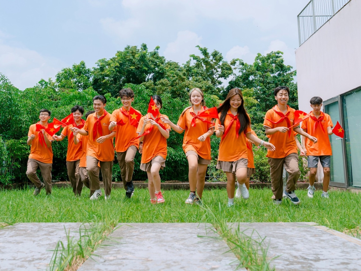 Môi trường học tập và xã hội thiếu khích lệ - rèn luyện sự tự tin cho trẻ tiểu học