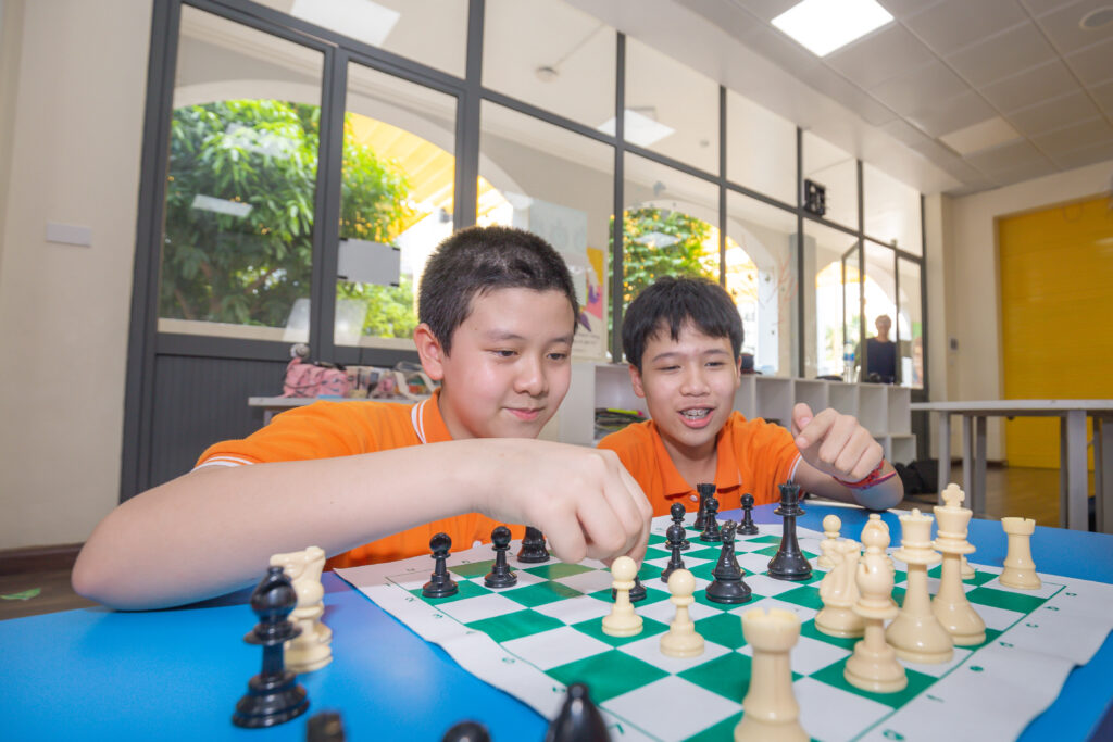 Nhà trường tổ chức các hoạt động hỗ trợ tâm lý và kỹ năng sống