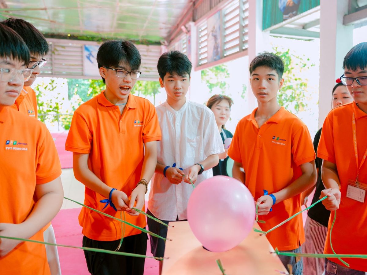 Rèn luyện kỹ năng giao tiếp nhóm - cách làm việc nhóm hiệu quả