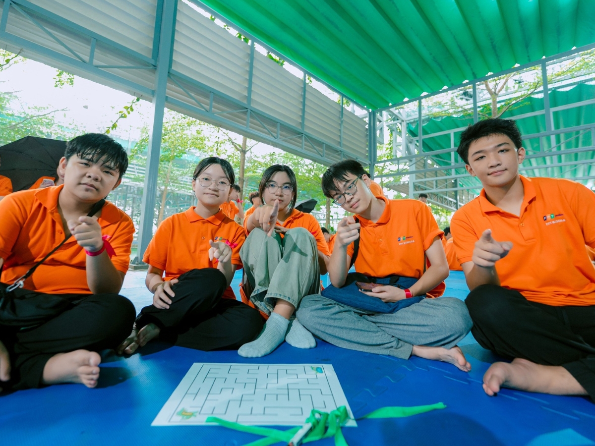 Sự tự tin và thấu hiểu cảm xúc người khác (EQ) - Kỹ năng giao tiếp là gì