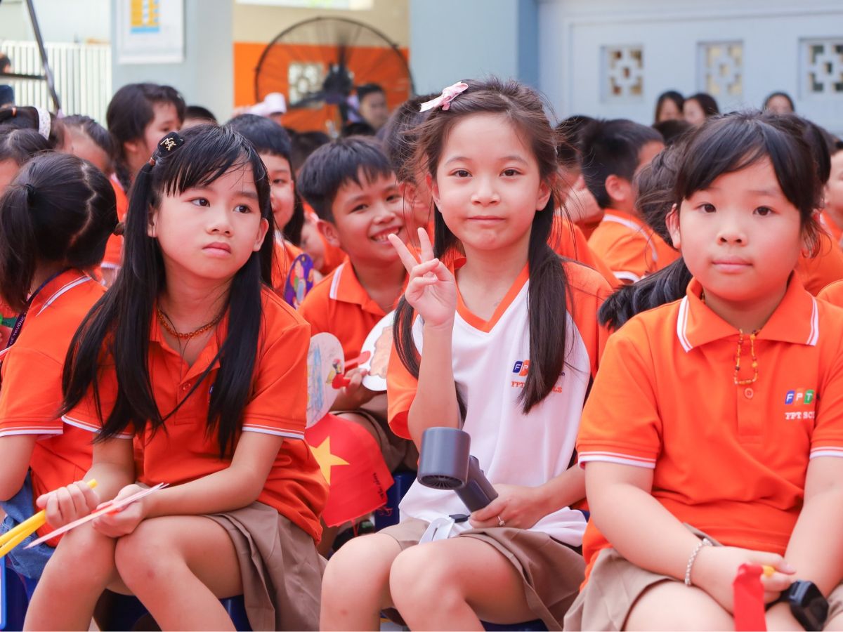 Xem hoạt hình tiếng Anh cùng con - Học tiếng Anh giao tiếp cho trẻ em