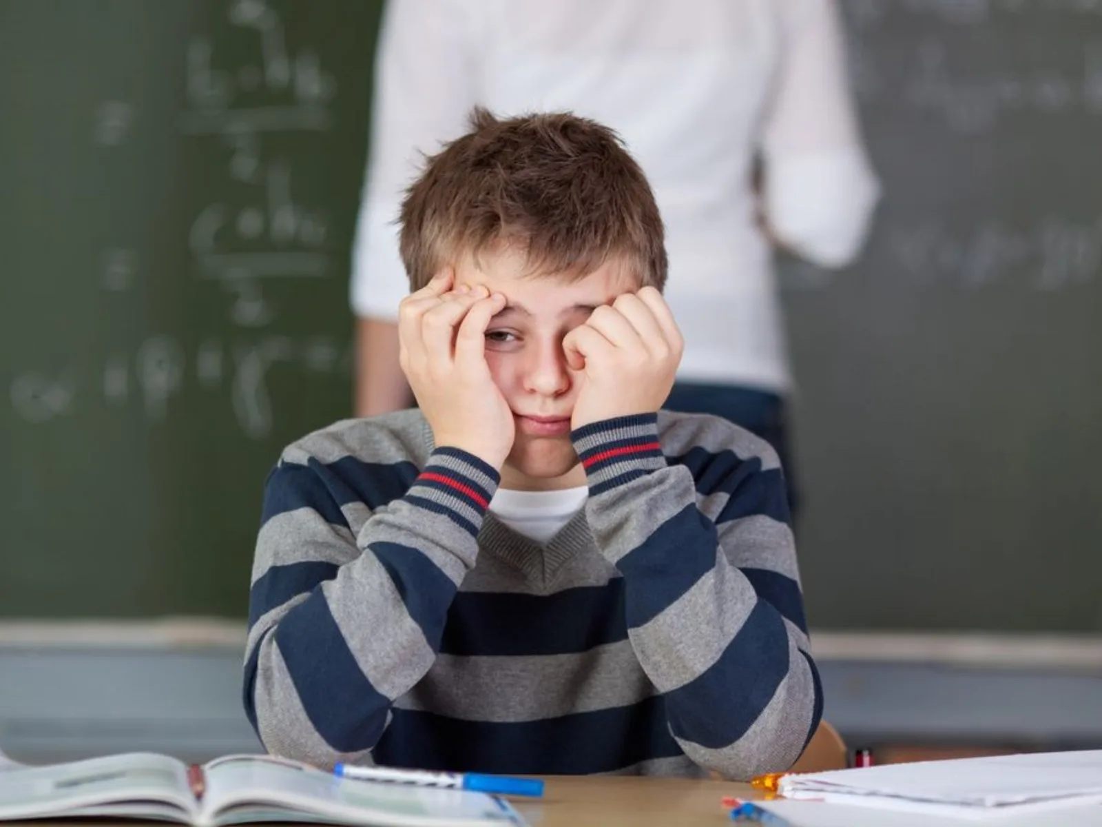 Ảnh hưởng từ gia đình và môi trường xung quanh