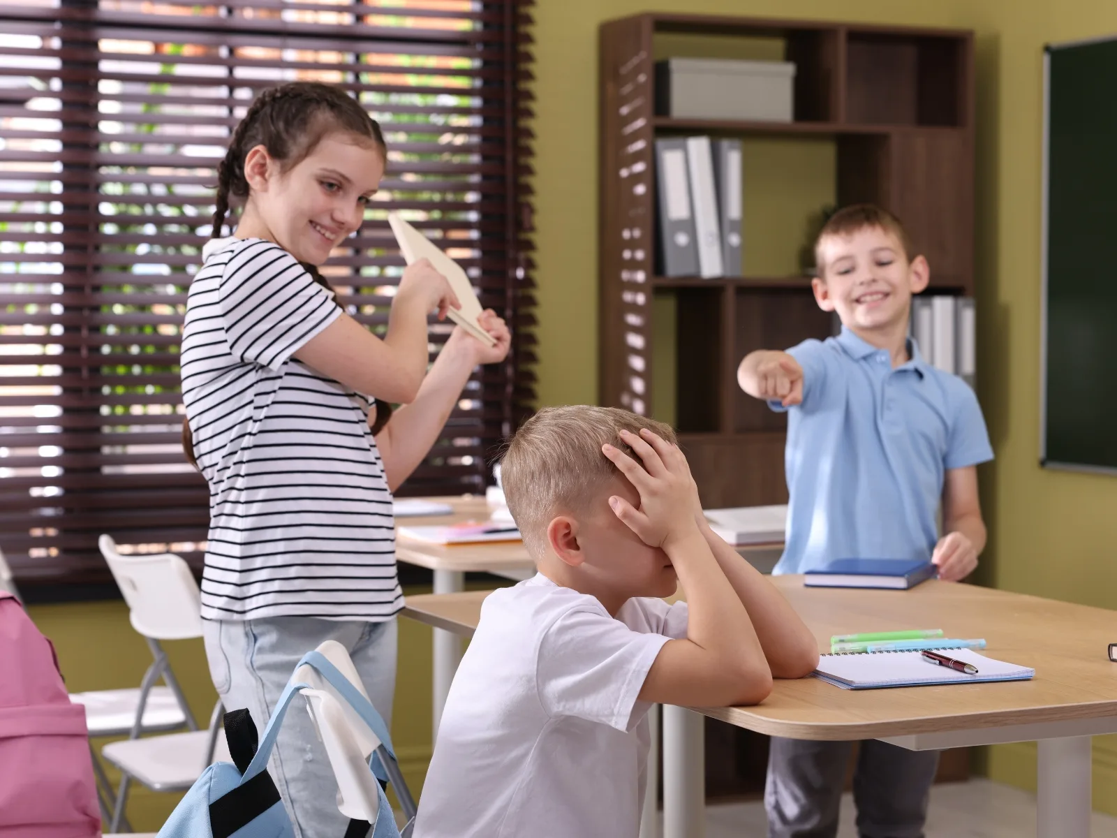 Bạo lực thể chất