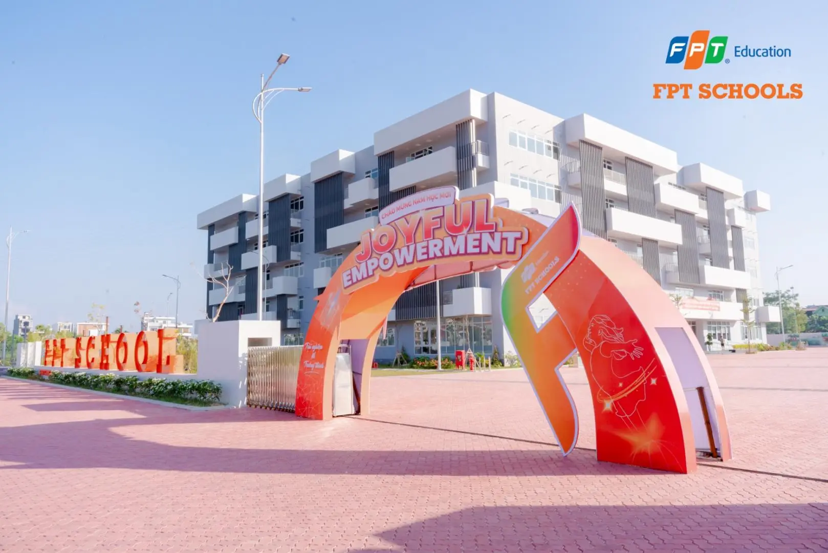 LIÊN HỆ | FPT Schools