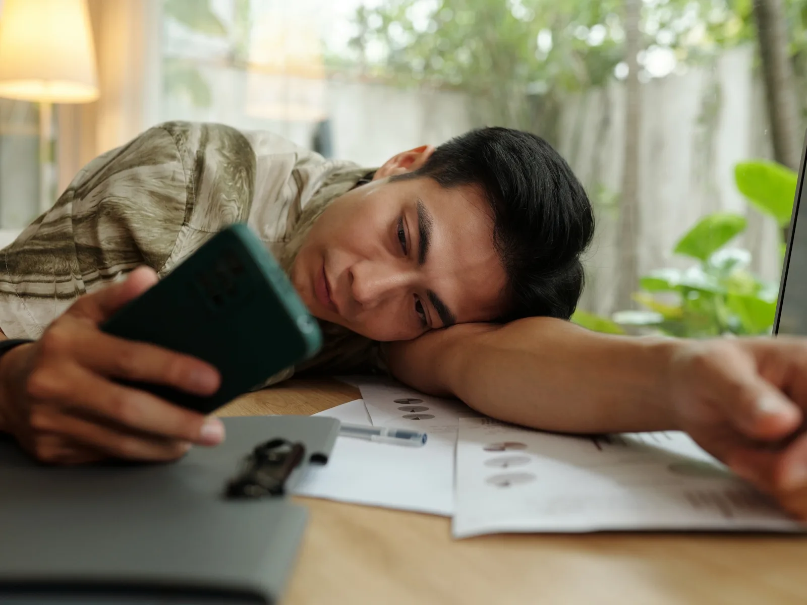 Bắt Nạt Trực Tuyến Là Gì? 10 Biện Pháp Đơn Giản Giúp Ngăn Chặn Hành Vi Này - FPT Education Bắt Nạt Trực Tuyến Là Gì? 10 Biện Pháp Đơn Giản Giúp Ngăn Chặn Hành Vi Này