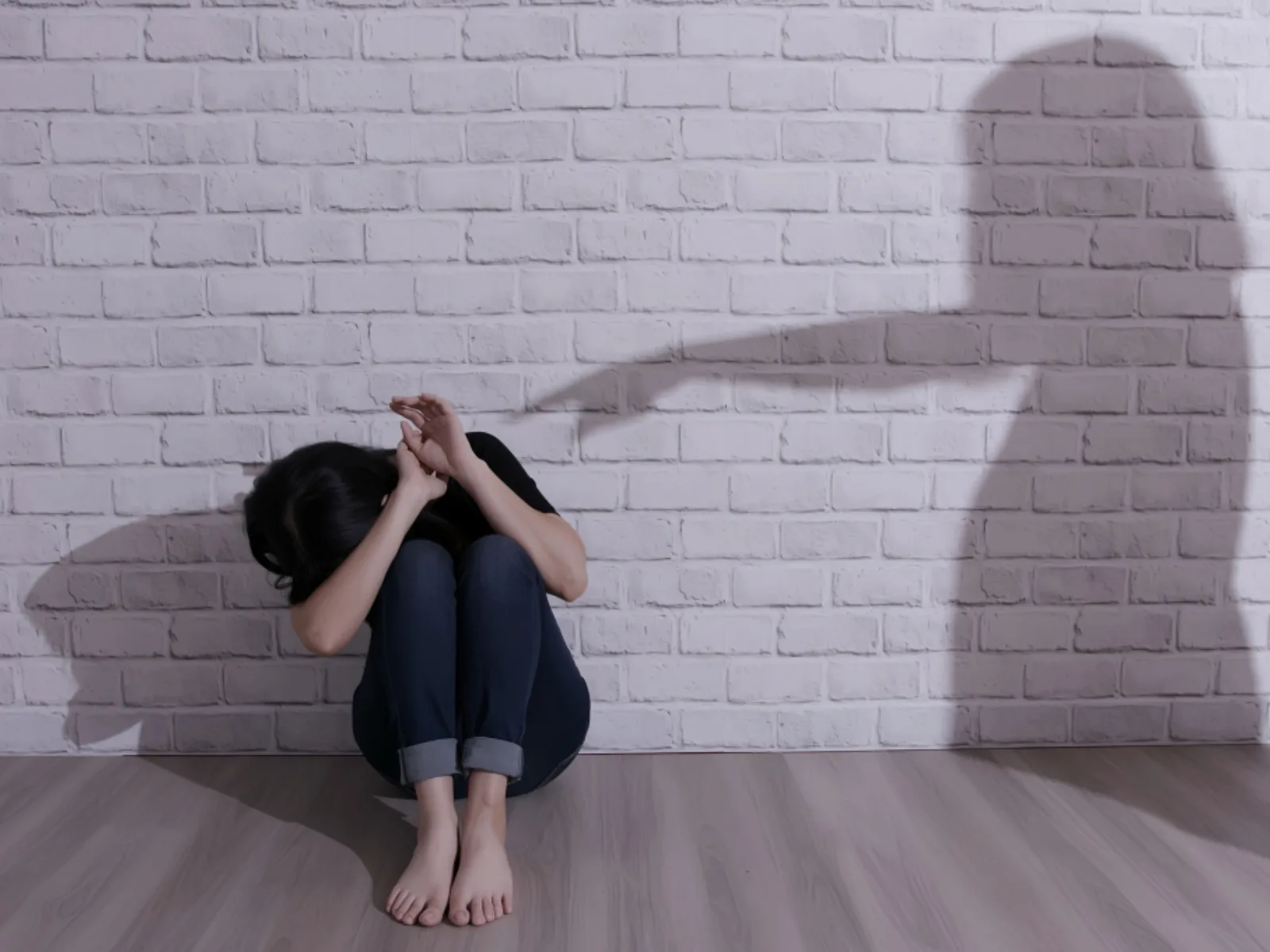 Biểu hiện của bạo lực học đường là gì? Cách khắc phục bạo lực học đường hiệu quả - FPT Education Biểu hiện tâm lý