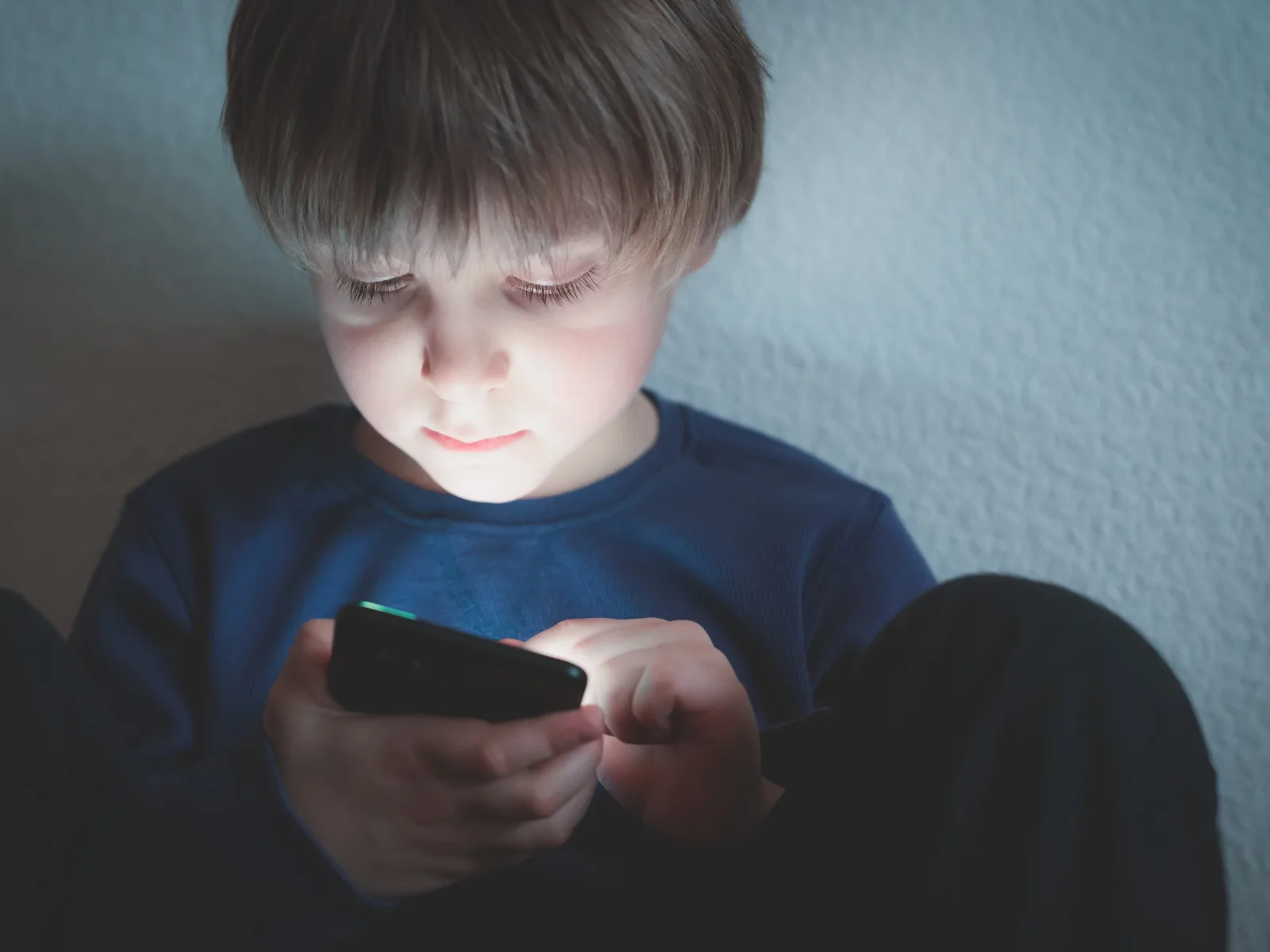 Các Hình Thức Bạo Lực Mạng Phổ Biến Và Cách Phòng Tránh Hiệu Quả Để Bảo Vệ Bản Thân