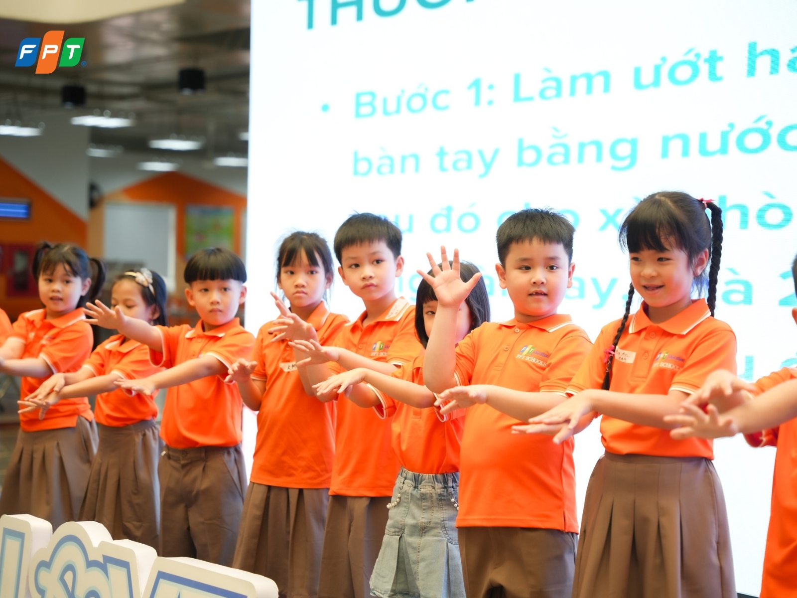 7 cách chữa bệnh mất tập trung ở trẻ hiệu quả ngay tại nhà - FPT Education Chia nhỏ công việc của trẻ