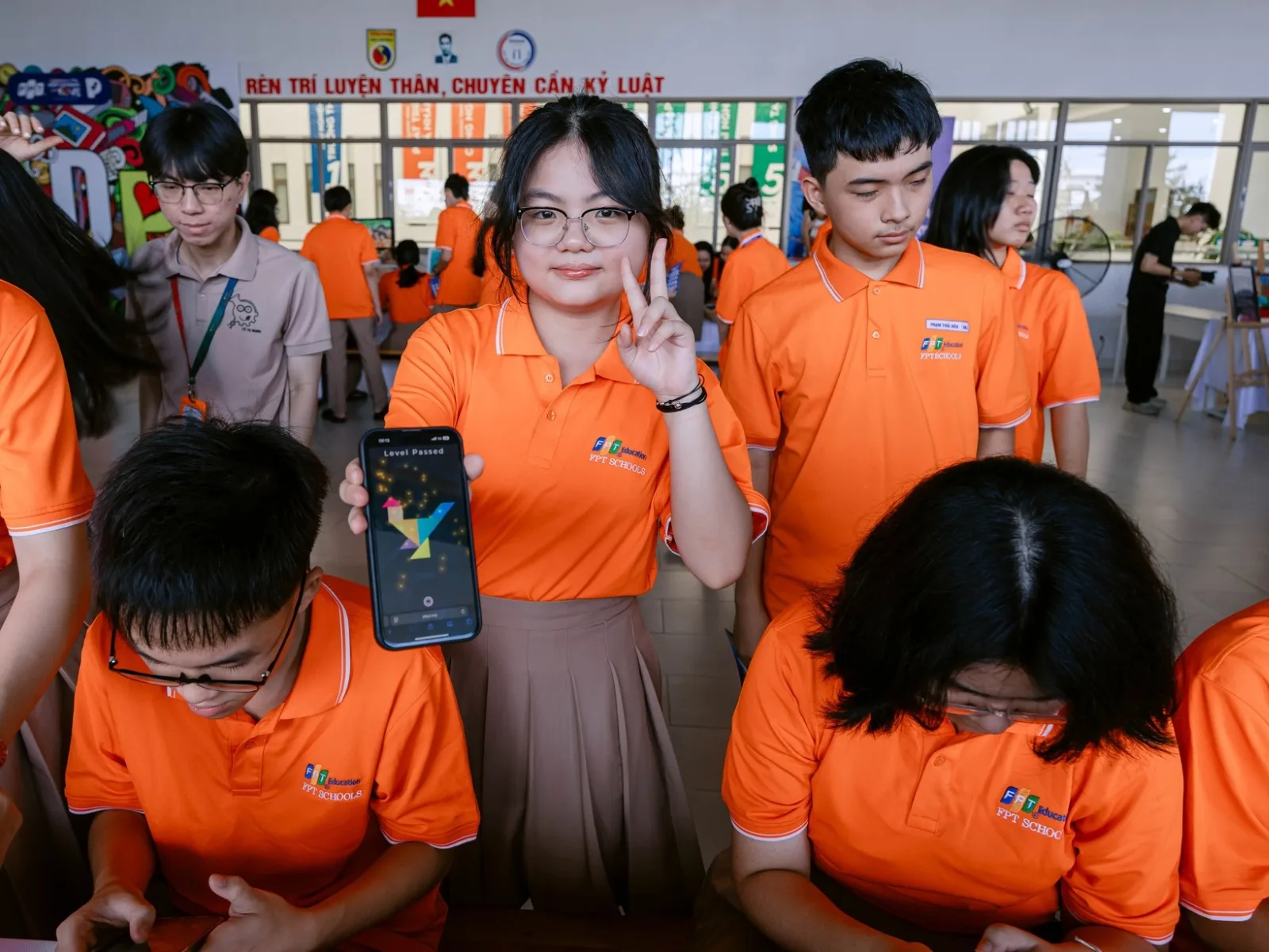 Cách học Toán lớp 9 dễ hiểu giúp bạn đạt điểm cao - FPT Education Lộ trình học Toán lớp 9 đạt điểm cao trong 3 giai đoạn - cách học Toán lớp 9 dễ hiểu