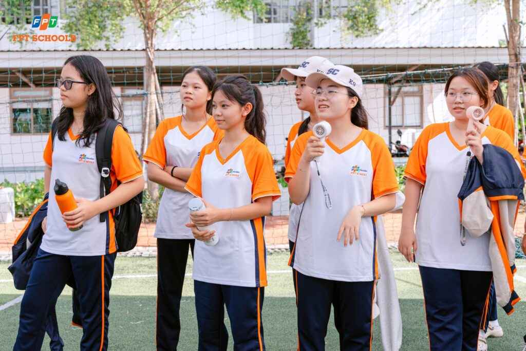 chạy bộ và đi nhanh