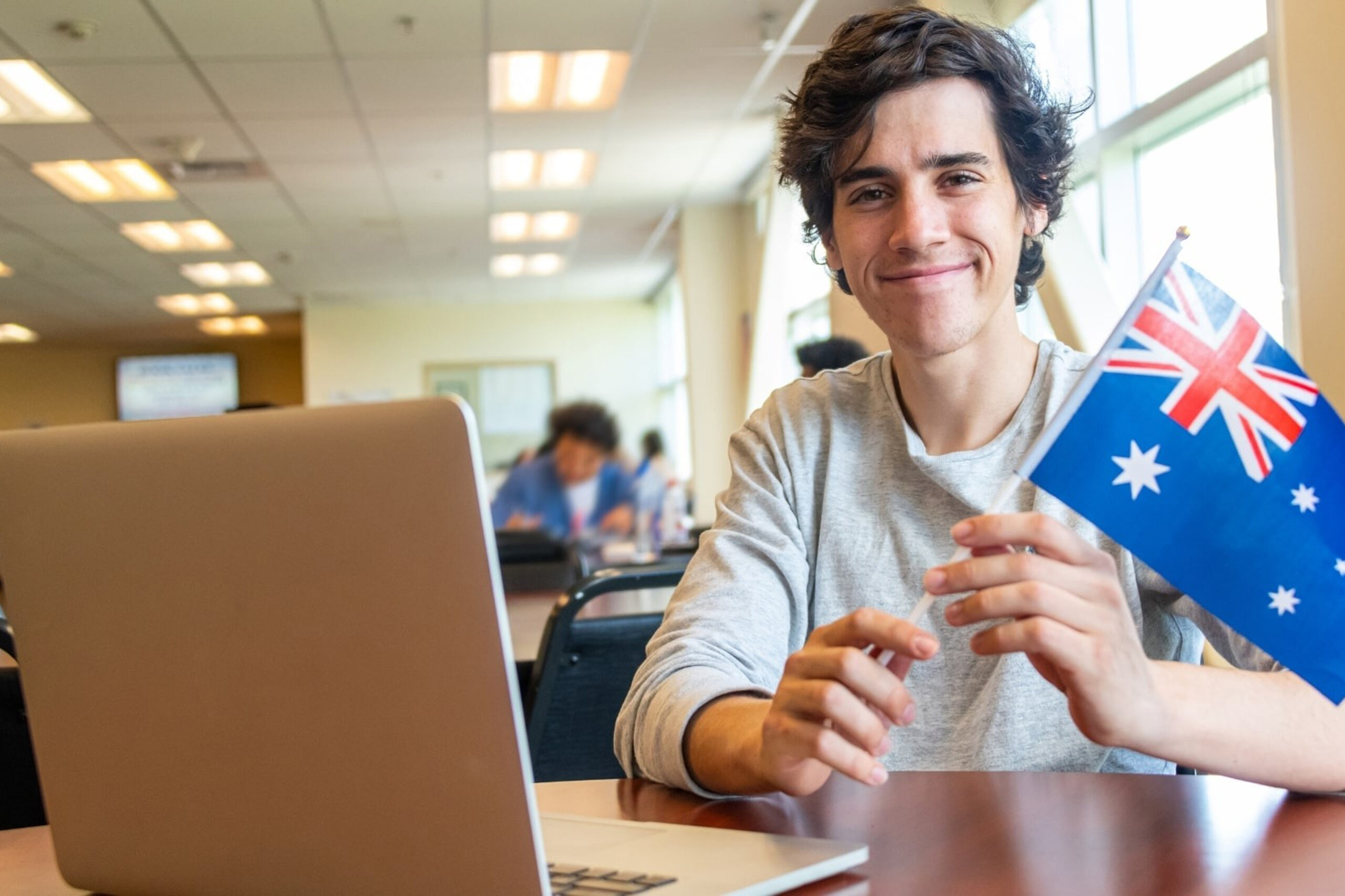 Chứng Chỉ Tiếng Anh Du Học Cần Gì? Những Điều Cần Biết Để Chuẩn Bị Hành Trang Du Học