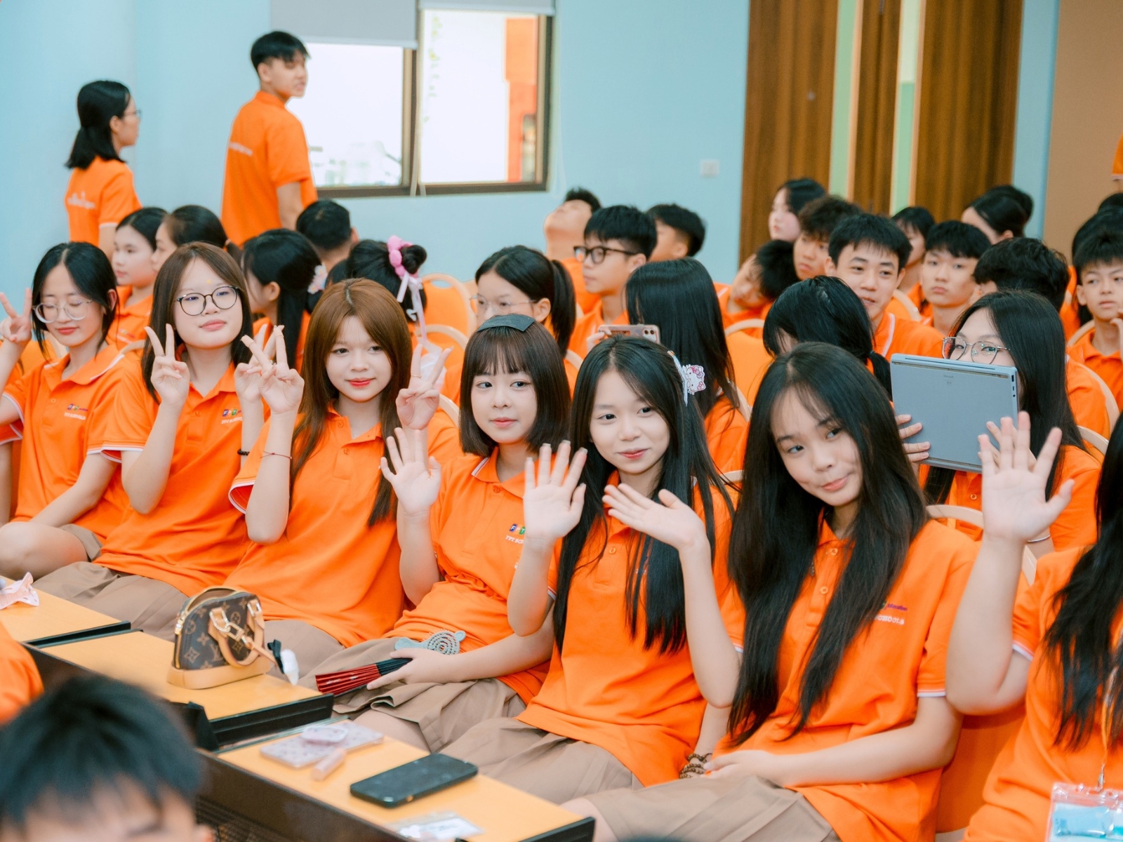 Chương trình tích hợp lớp 6 là gì?