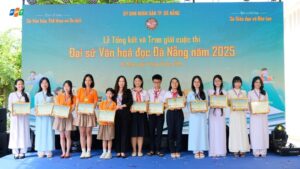 Học Sinh Trường THPT FPT Đà Nẵng Ghi Dấu Ấn Tại Giải Đại Sứ Văn Hóa Đọc 2025 - FPT Education Học Sinh Trường THPT FPT Đà Nẵng Ghi Dấu Ấn Tại Giải Đại Sứ Văn Hóa Đọc 2025