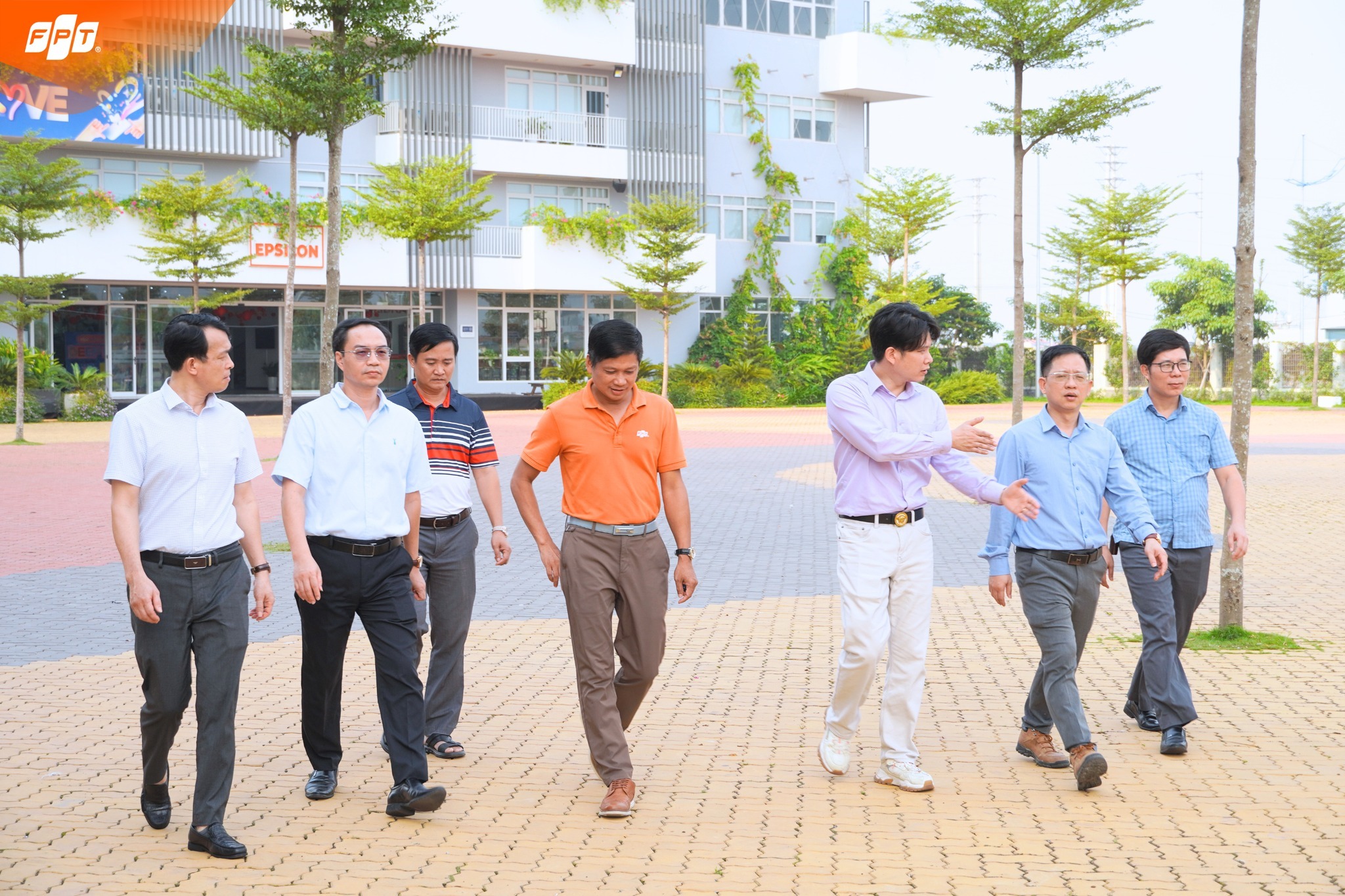 FPT School Hà Nam Đón Đoàn Công Tác Sở GD&ĐT Ninh Bình: Kết Nối Và Lan Tỏa Tinh Thần Đổi Mới Giáo Dục - FPT Education FPT School Hà Nam Đón Đoàn Công Tác Sở GD&ĐT Ninh Bình: Kết Nối Và Lan Tỏa Tinh Thần Đổi Mới Giáo Dục