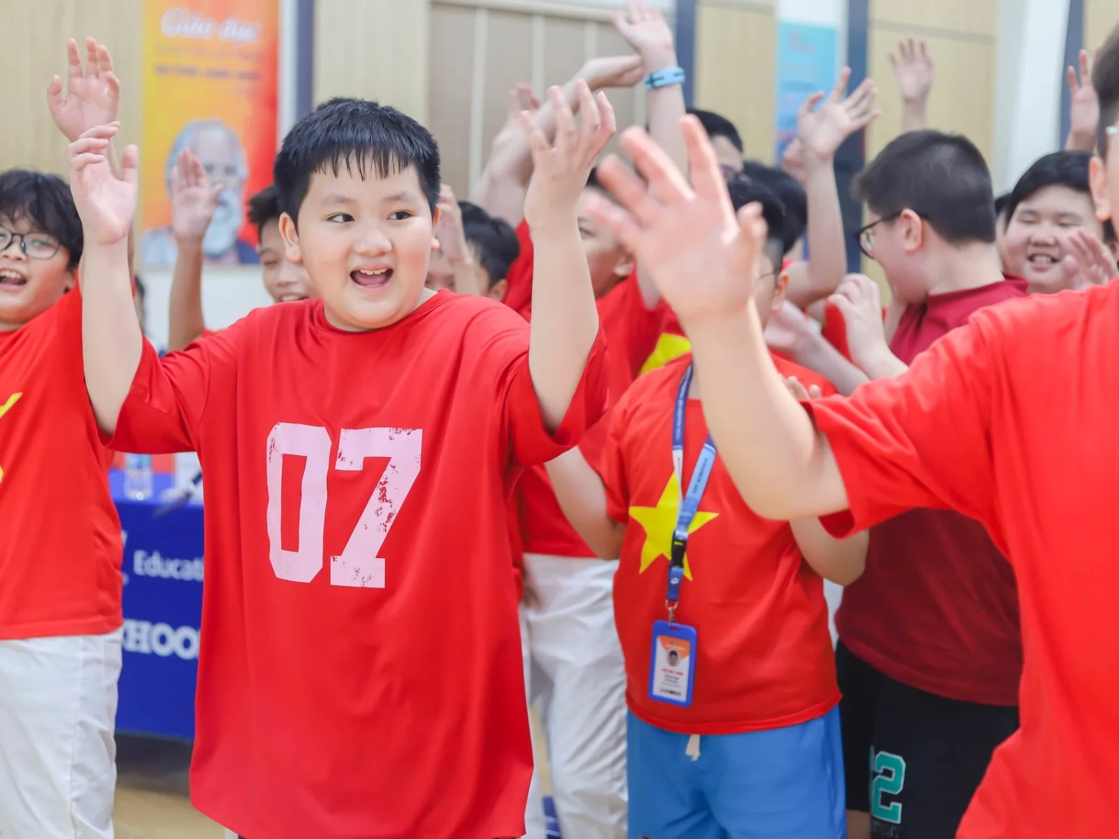 Những Thách Thức Và Giải Pháp Nuôi Dạy Con Trong Thời Đại Mới Cha Mẹ Cần Biết