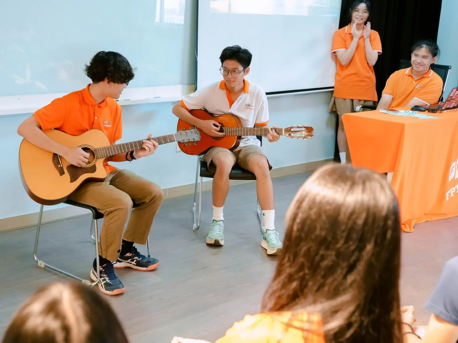 Nền tảng hình thành EQ và năng lực xã hội vững chắc cho tương lai - giáo dục kỹ năng sống là gì