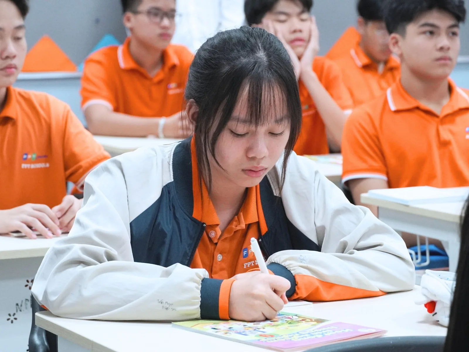 Khối học là gì? Những lưu ý khi chọn khối học - FPT Education Xem xét khả năng tiếp thu và đam mê môn học