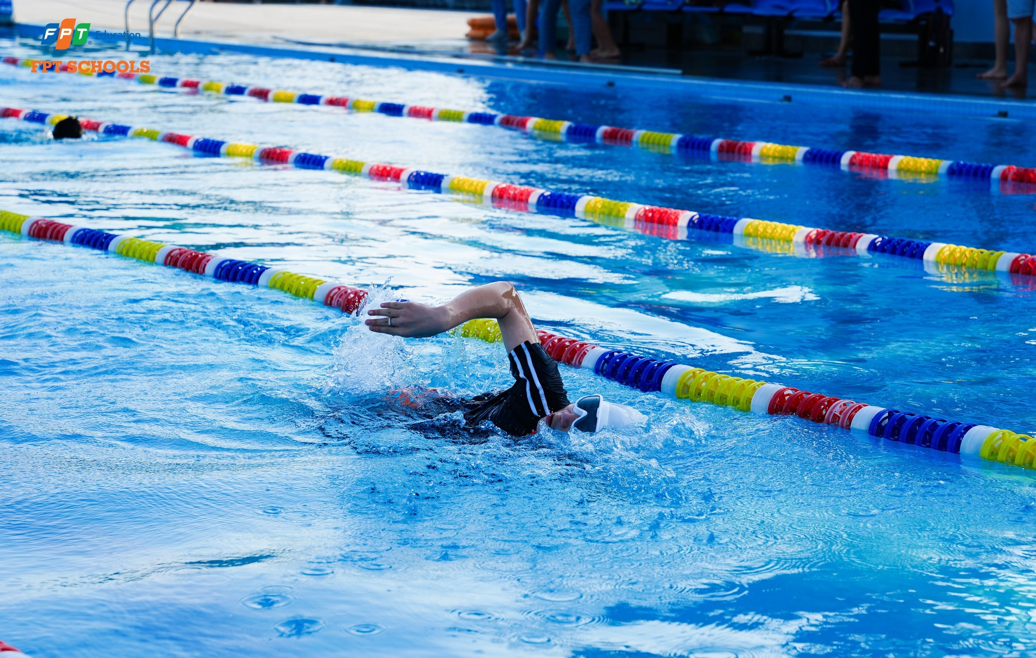 Khám Phá 7 Lợi Ích Của Việc Cho Trẻ Học Bơi Giúp Con Khỏe Mạnh Và Tự Tin Hơn Mỗi Ngày - FPT Education Khám Phá 7 Lợi Ích Của Việc Cho Trẻ Học Bơi Giúp Con Khỏe Mạnh Và Tự Tin Hơn Mỗi Ngày