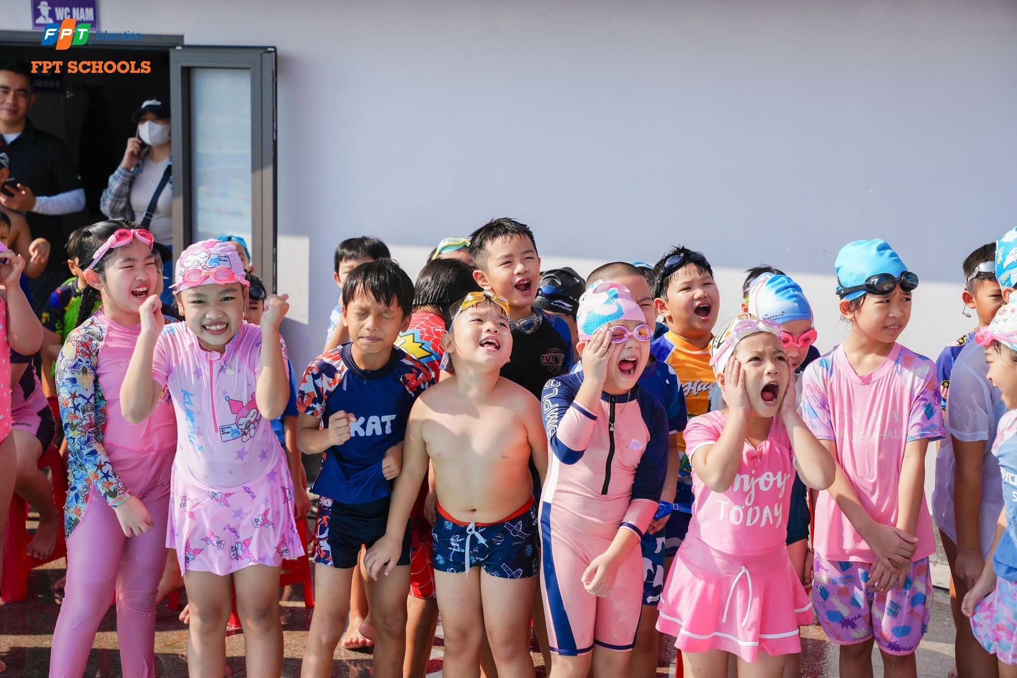 Khám Phá 7 Lợi Ích Của Việc Cho Trẻ Học Bơi Giúp Con Khỏe Mạnh Và Tự Tin Hơn Mỗi Ngày - FPT Education Khám Phá 7 Lợi Ích Của Việc Cho Trẻ Học Bơi Giúp Con Khỏe Mạnh Và Tự Tin Hơn Mỗi Ngày