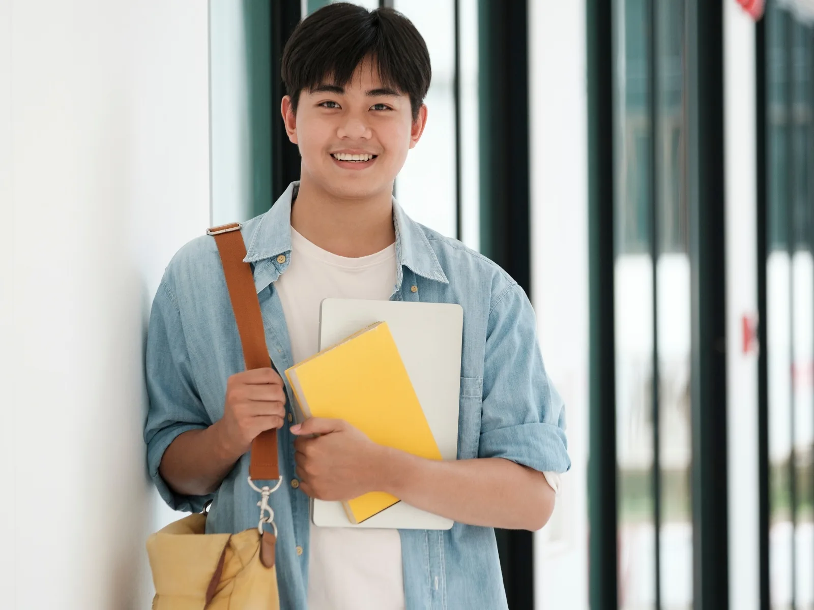 Nam bao nhiêu tuổi hết tuổi dậy thì? Giải đáp chi tiết về giai đoạn phát triển thể chất - FPT Education Các yếu tố ảnh hưởng đến quá trình phát triển thể chất