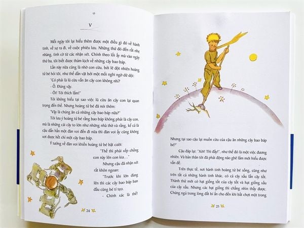 Những Cuốn Sách Nên Đọc Giúp Học Sinh Và Phụ Huynh Cùng Thay Đổi Tư Duy Và Cuộc Sống - FPT Education Trang sách Hoàng tử bé mở trên bàn