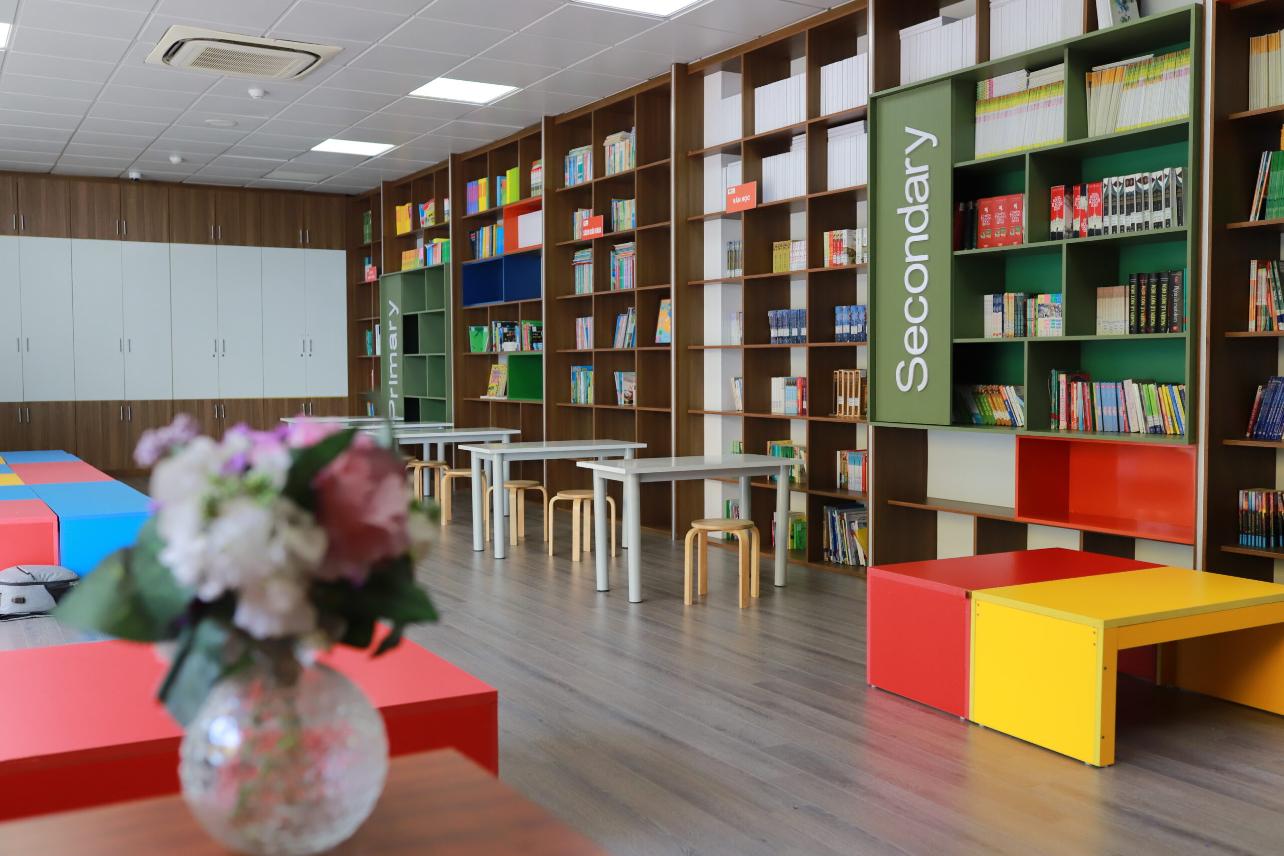 Lợi Ích Vượt Trội Của Phương Pháp Montessori Trong Phát Triển Toàn Diện Cho Trẻ - FPT Education Lợi Ích Vượt Trội Của Phương Pháp Montessori Trong Phát Triển Toàn Diện Cho Trẻ