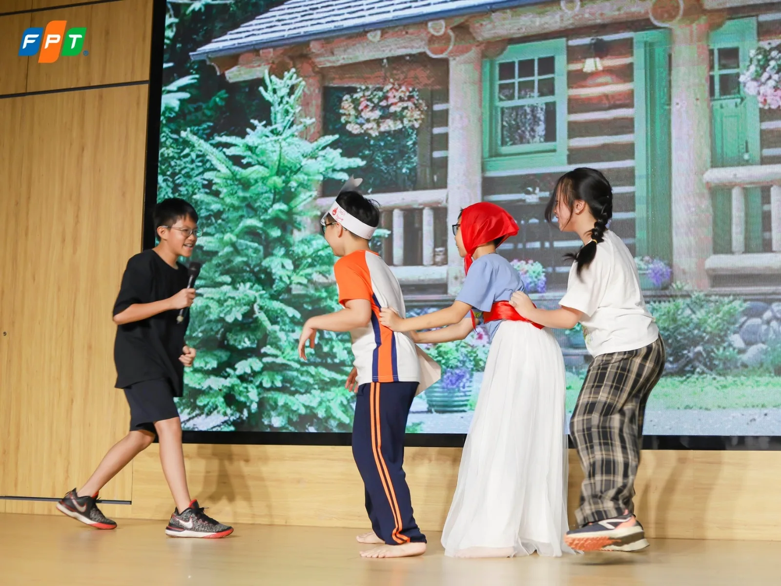 Thiếu tự tin là gì? Cách biến điểm yếu thành sức mạnh - FPT Education Đặt mục tiêu nhỏ và thực hiện từng bước - thiếu tự tin là gì