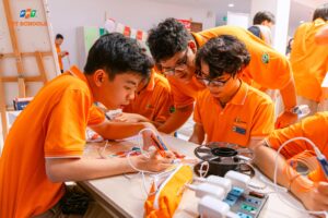 Lớp học Hoá tương lai với công nghệ AI hỗ trợ học sinh sáng tạo