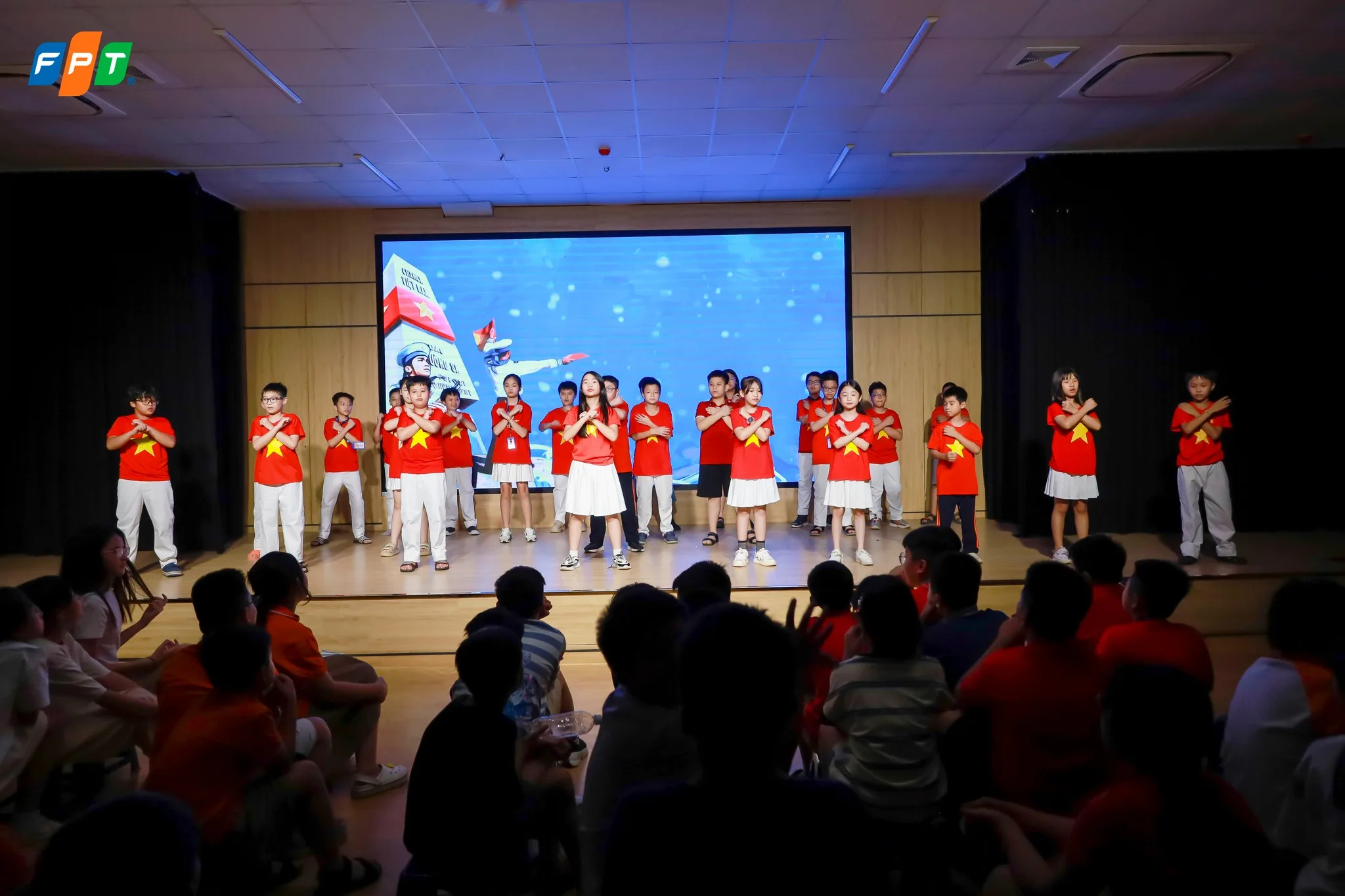5 Cách Rèn Luyện Tự Tin Cho Trẻ Hiệu Quả Giúp Con Thể Hiện Bản Thân - FPT Education cách rèn luyện tự tin cho trẻ