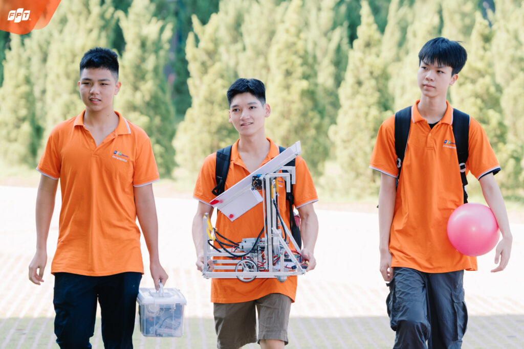 Bộ dụng cụ STEM dành cho học sinh trung học phổ thông và sinh viên