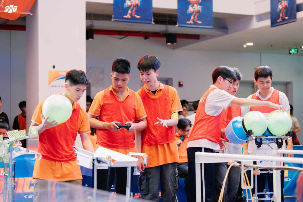 Các dụng cụ xây dựng và lắp ráp