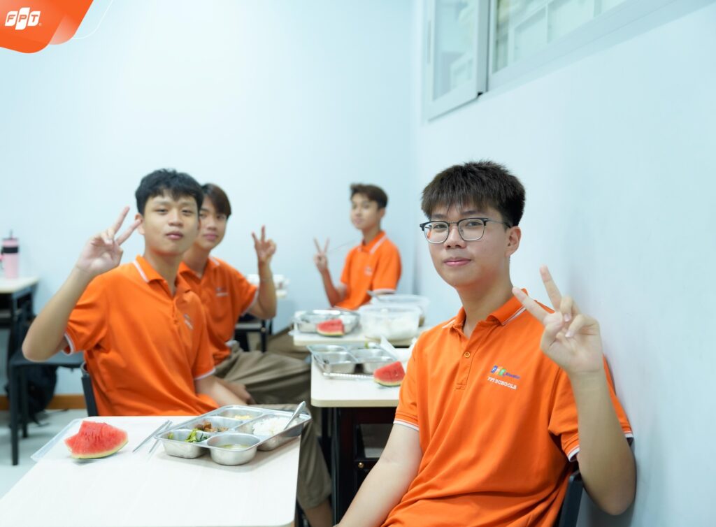 Điều chỉnh chế độ sinh hoạt, dinh dưỡng hợp lý