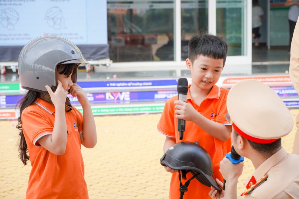 Hướng dẫn trẻ xử lý các tình huống xung đột một cách bình tĩnh