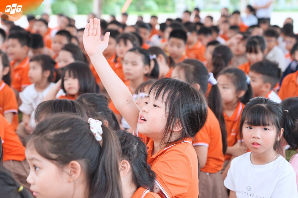 Hướng dẫn trẻ xử lý tình huống xã hội 