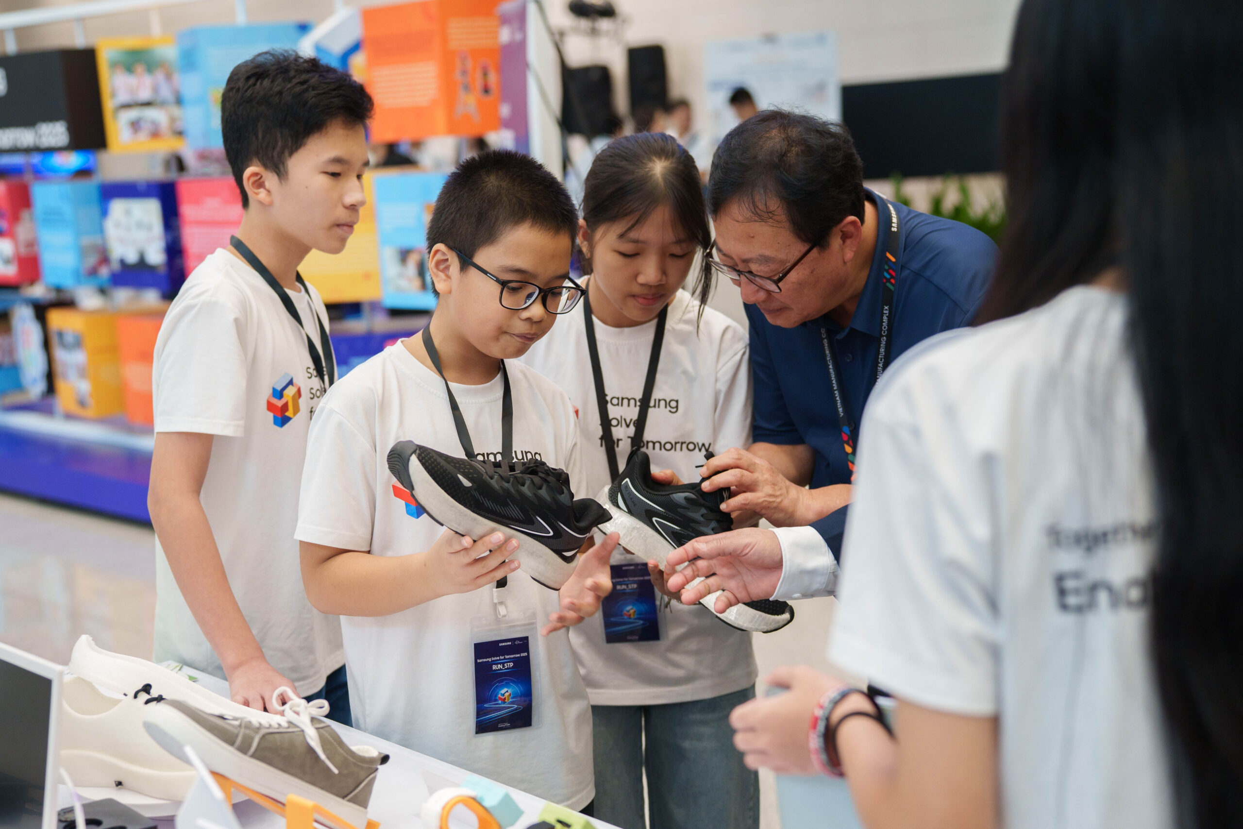 Giải Ba Samsung solve for tomorrow và khát vọng kiến tạo tương lai từ nền tảng giáo dục STEM tại FSchools  | FPT Schools